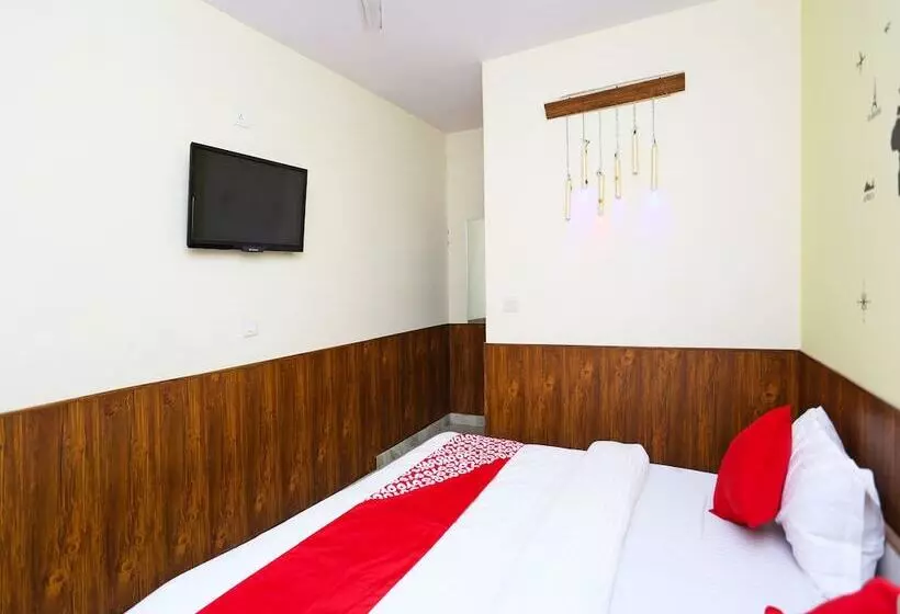 Oyo 15994 Hotel Bullet Inn & Lounge
