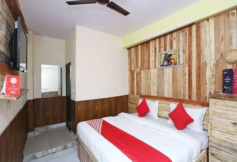 Oyo 15994 Hotel Bullet Inn & Lounge