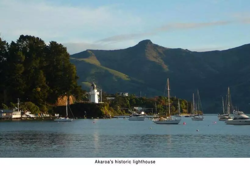Majatalo Akaroa Coastal Studio