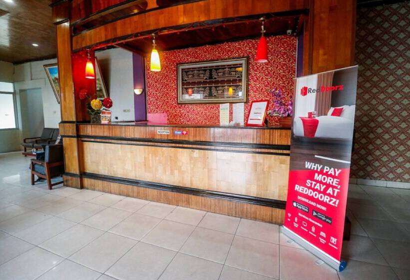 Pensjonat Reddoorz @ Jalan Diponegoro Lampung