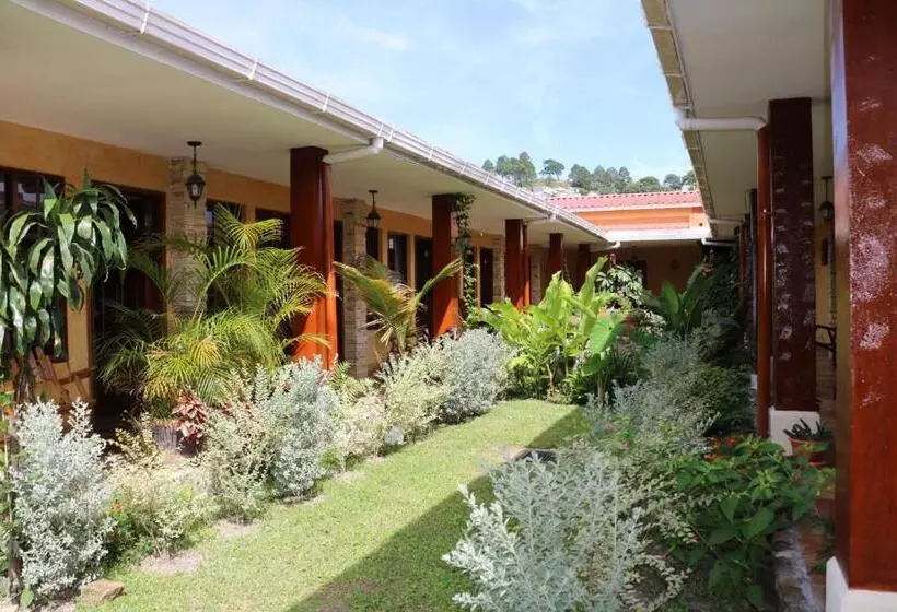 هتل Posada Gema De Copan