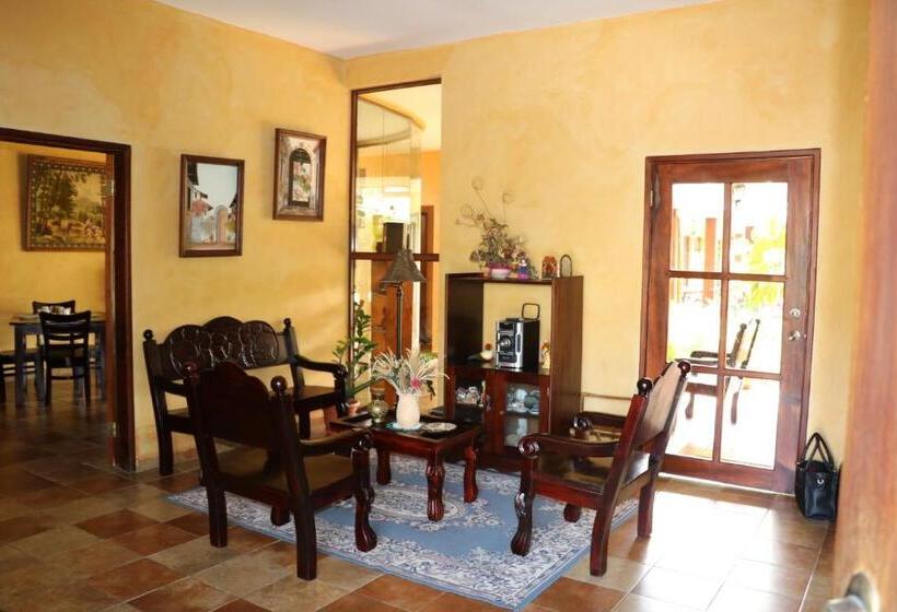 هتل Posada Gema De Copan