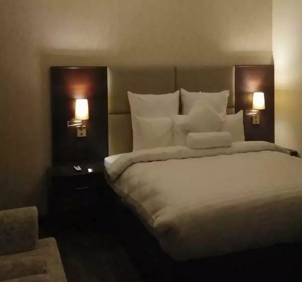 هتل S Chalet Multan