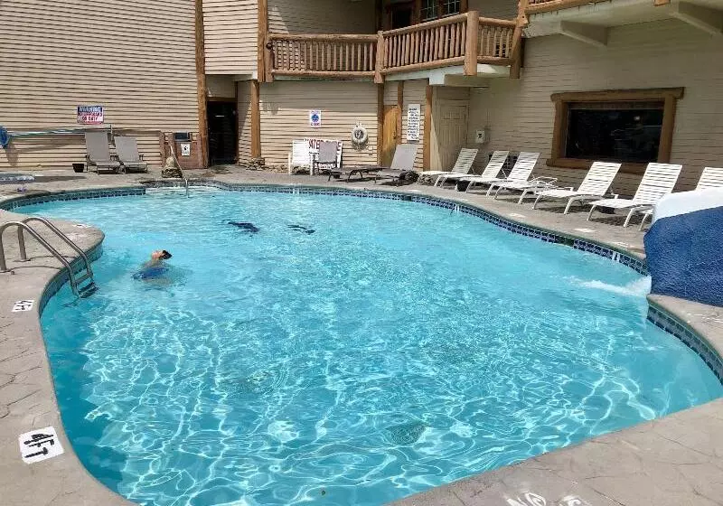 モーテル Riverchase Lodge