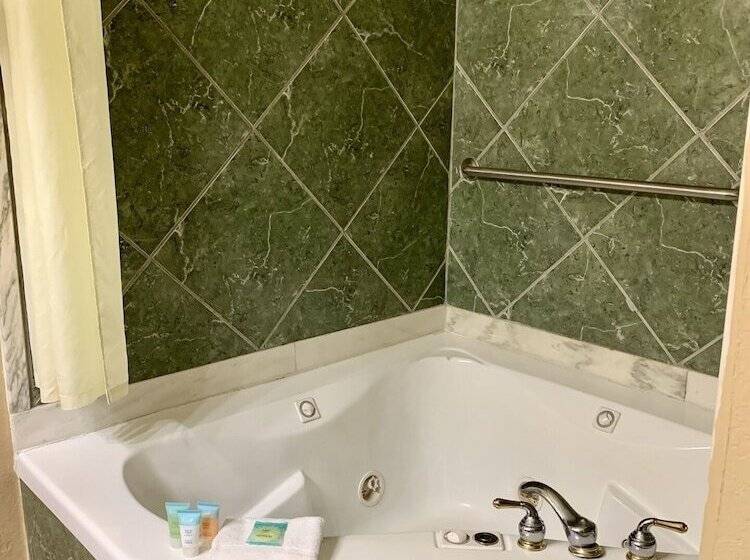 فندق على الطريق Riverchase Lodge