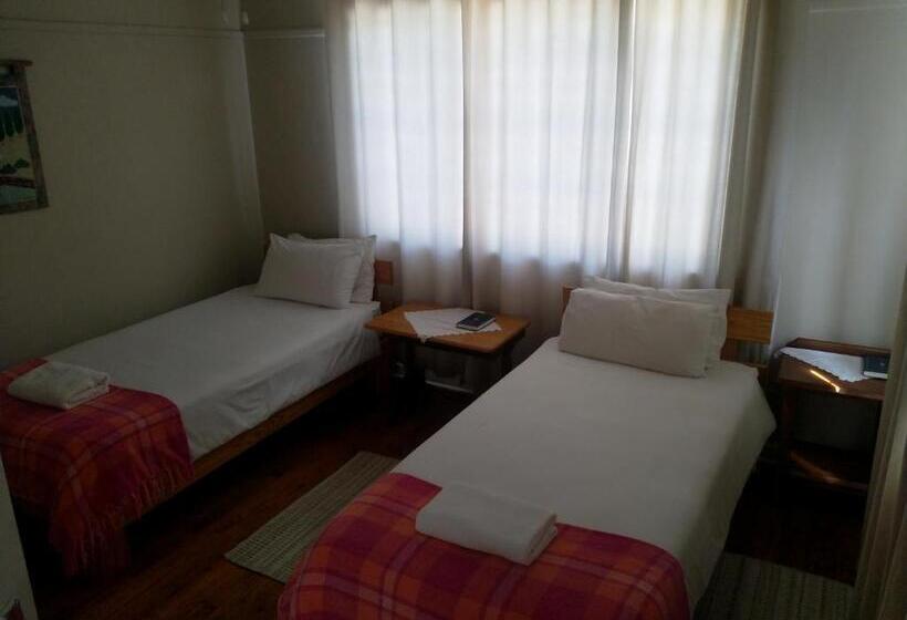 بنسيون Crane Cottage