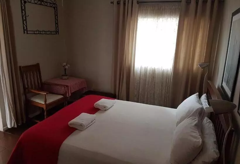 ペンション Crane Cottage