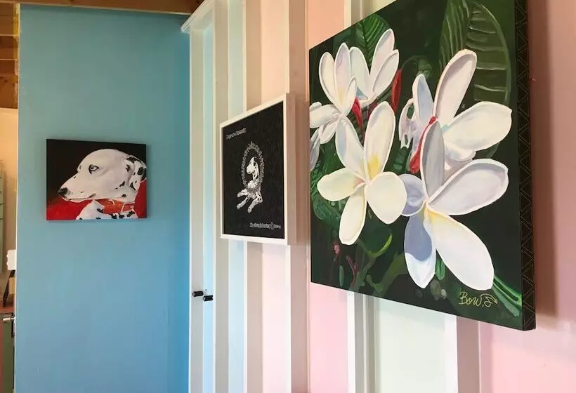 ペンション Guest House One One One