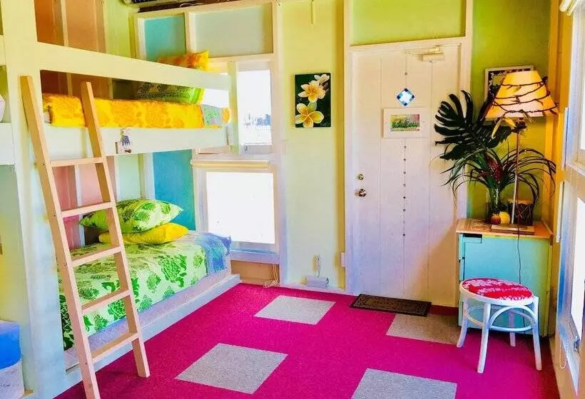 ペンション Guest House One One One