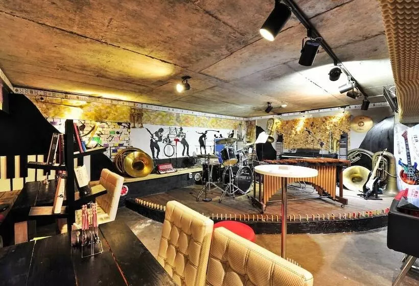 Majatalo Jarasum Guest House