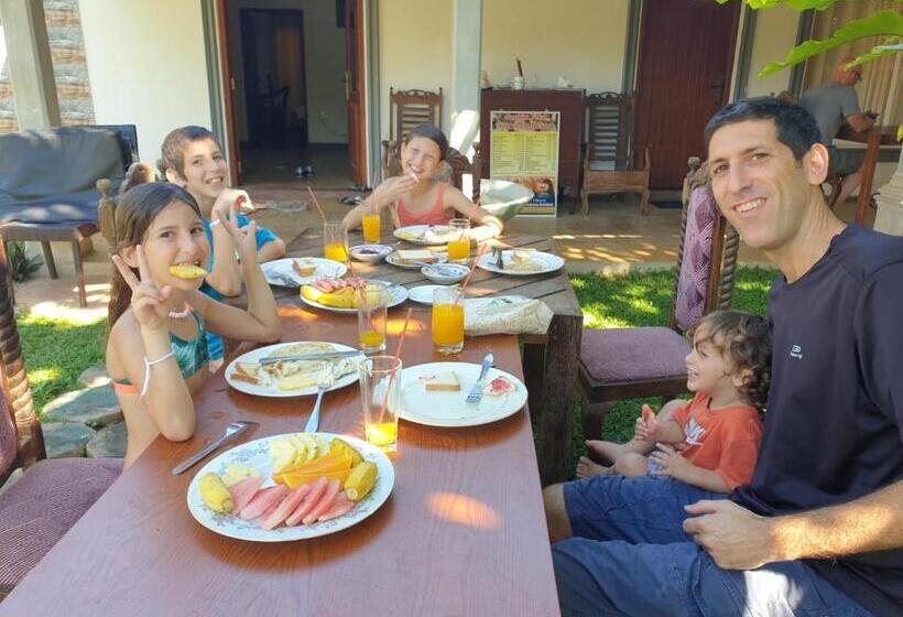 Bed and Breakfast Ocean Gate Negombo