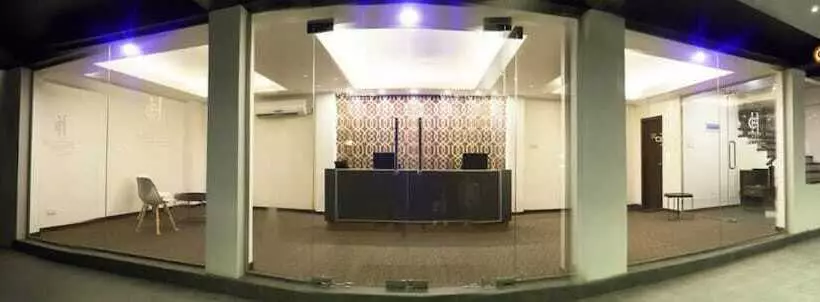 City Hotel Colombo 02