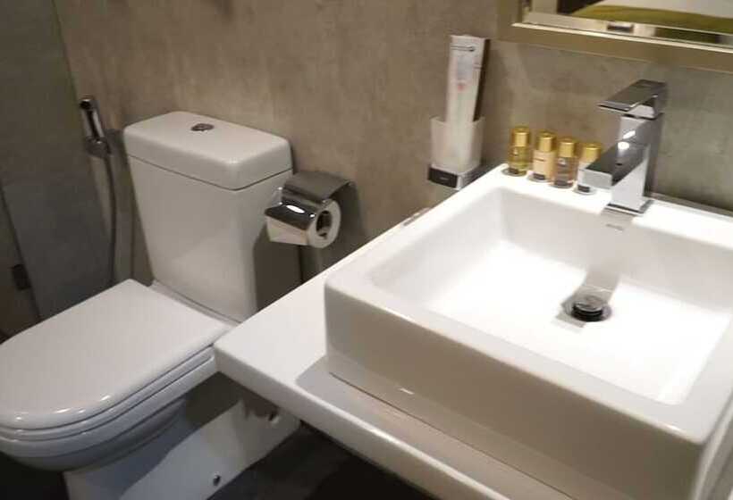 City Hotel Colombo 02