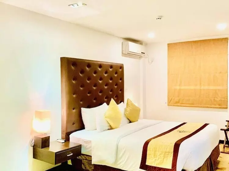 City Hotel Colombo 02