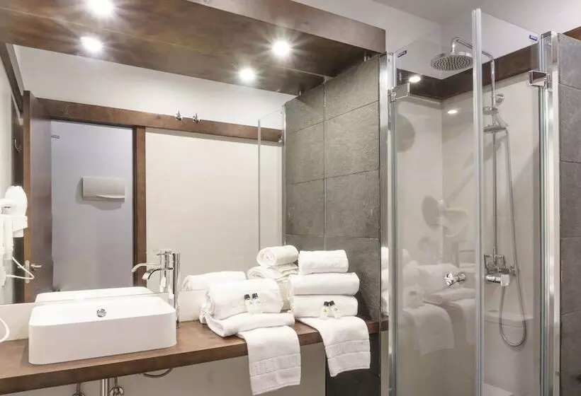 Take Surf Hostel Conil