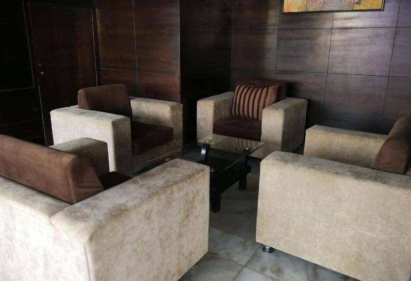 ホテル Saad Palace Residential Units   Al Rabwa 2