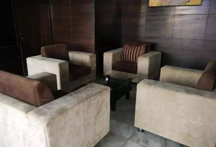 Hotelli Saad Palace Residential Units   Al Rabwa 2