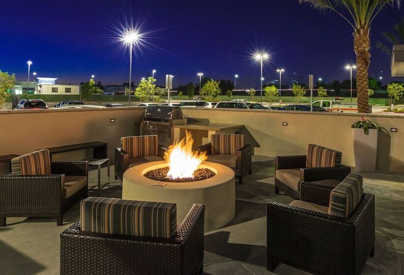 בית מלון כפרי Towneplace Suites By Marriott Ontario Chino Hills