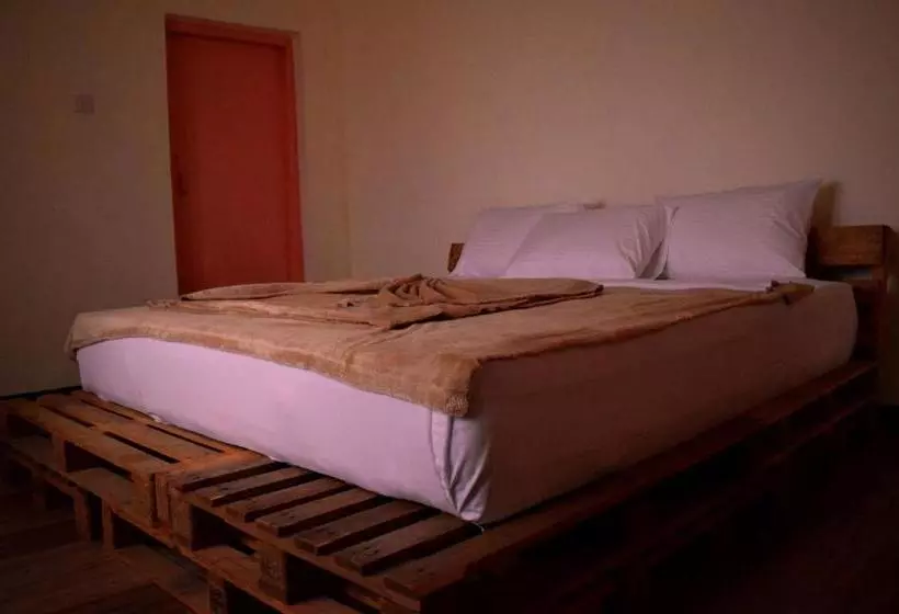 Laughing Leopard Hostel