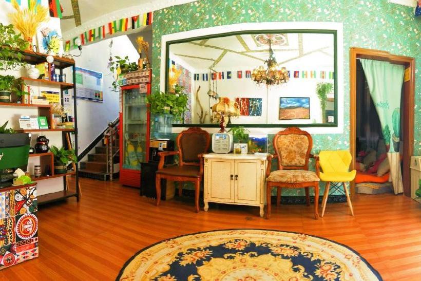 Avatar International Youth Hostel