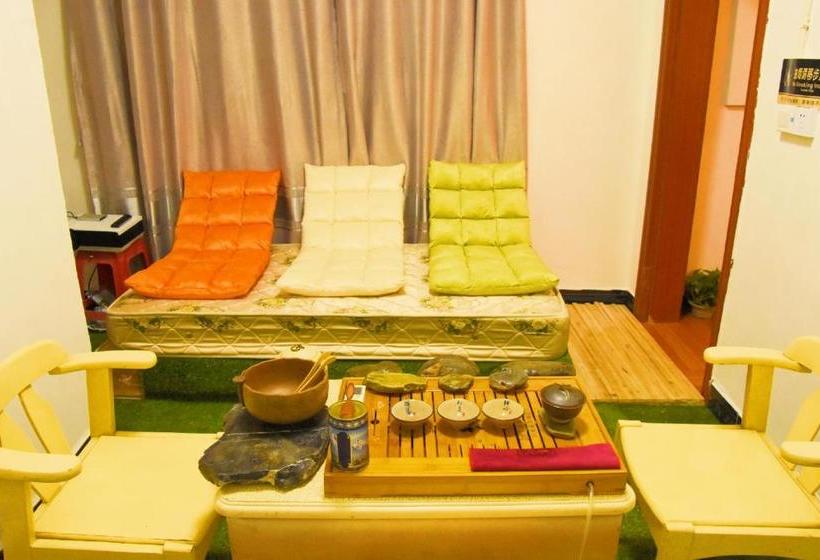 Avatar International Youth Hostel