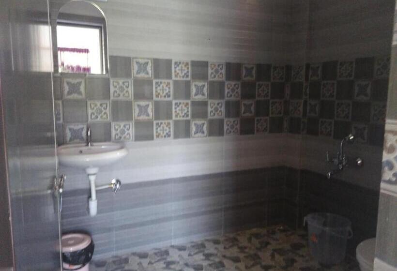 ベッドアンドブレックファースト Landy Queen