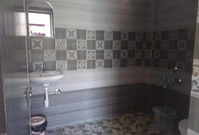 ベッドアンドブレックファースト Landy Queen