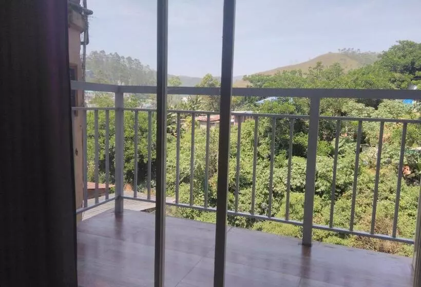 ベッドアンドブレックファースト Landy Queen