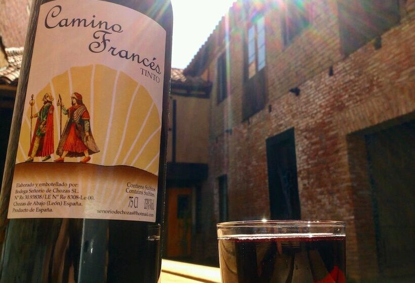 Casa De Los Hidalgos   Hostel