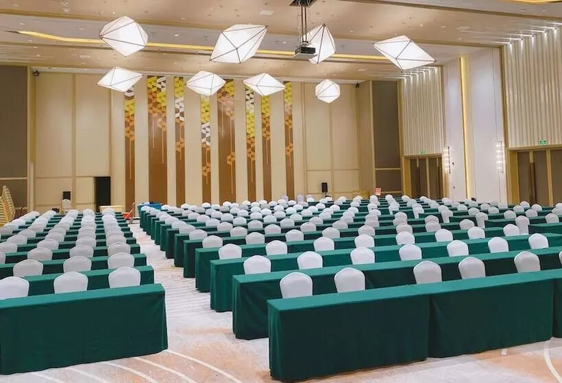 Hotelli Holiday Inn Shaoguan Downtown, An Ihg