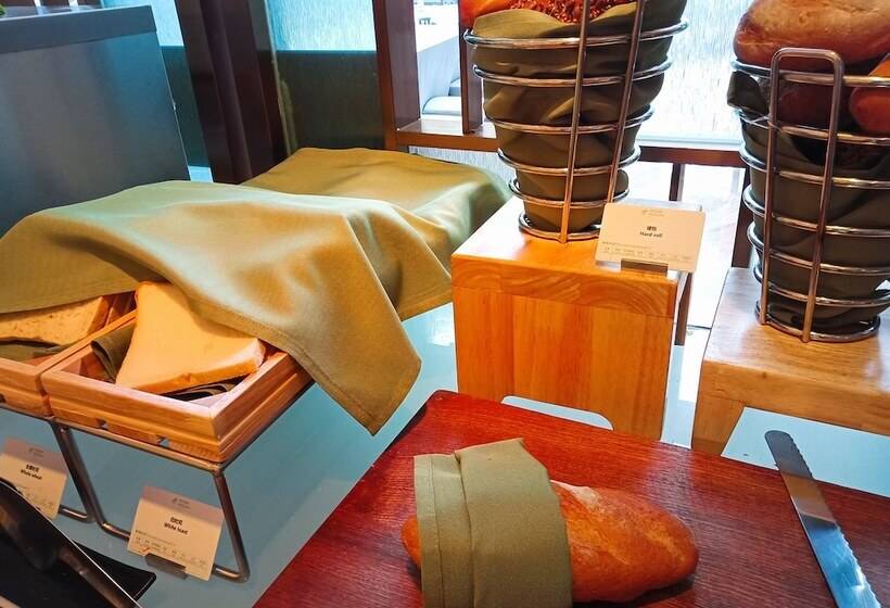 Hotel Holiday Inn Shaoguan Downtown, An Ihg