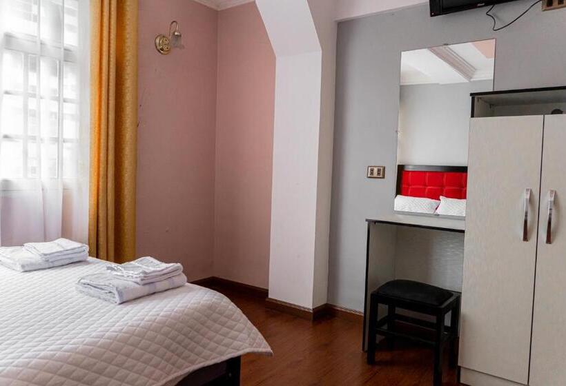 هتل Residencial Velia & Victoria