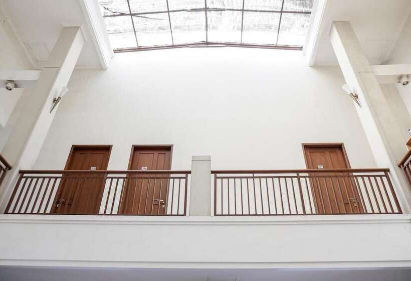 بنسيون Reddoorz Near Supermall Karawaci 2