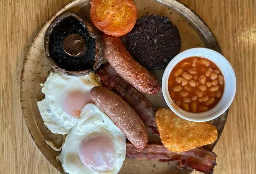 هاستل Kings Head Coltishall