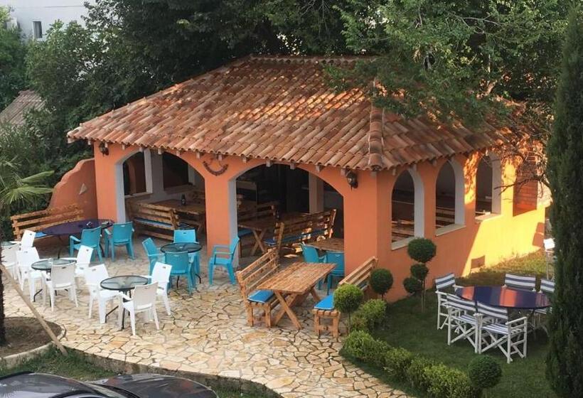 Pensión Casa Selimi