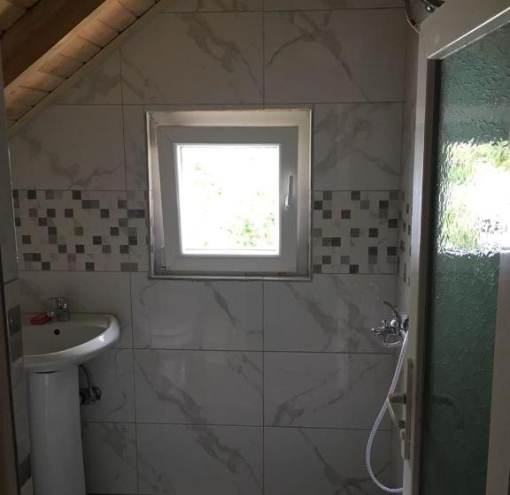 펜션 Guesthouse Skender Selimaj