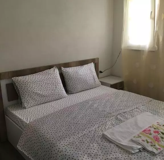 Majatalo Guesthouse Skender Selimaj