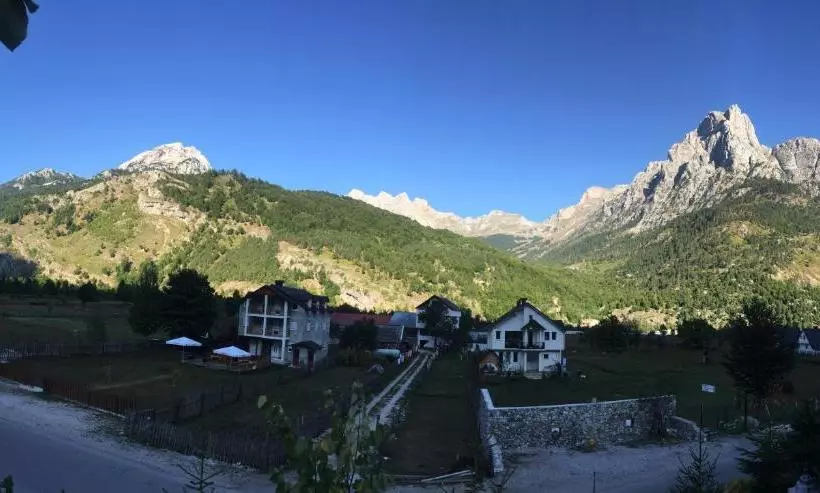 Majatalo Guesthouse Skender Selimaj