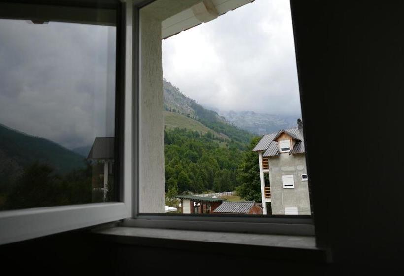 펜션 Guesthouse Skender Selimaj