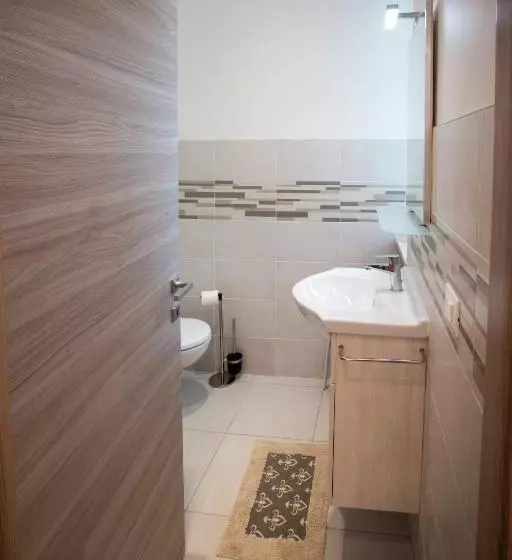 پانسیون Cuneo Bed