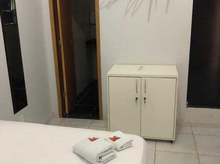 Bed and Breakfast Palmas Hostel