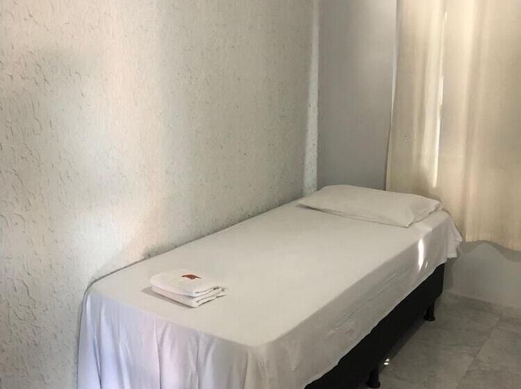 Bed and Breakfast Palmas Hostel