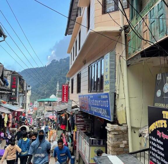 호텔 Luxury Yet Affordable Stay