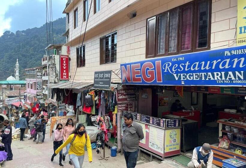 호텔 Luxury Yet Affordable Stay