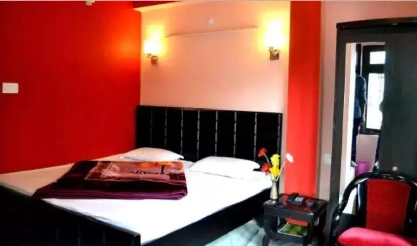 ホテル Luxury Yet Affordable Stay