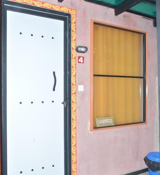 بنسيون Haritha Holidays