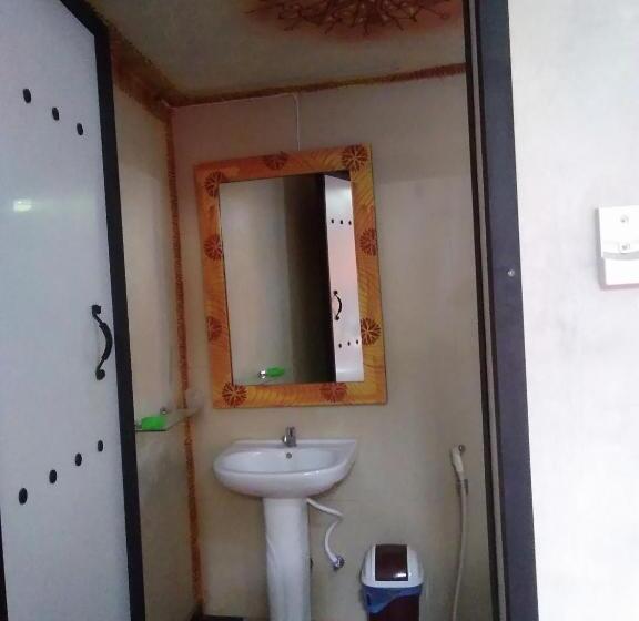 بنسيون Haritha Holidays