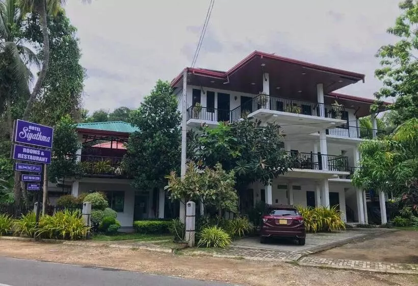 هتل Siyathma Polonnaruwa