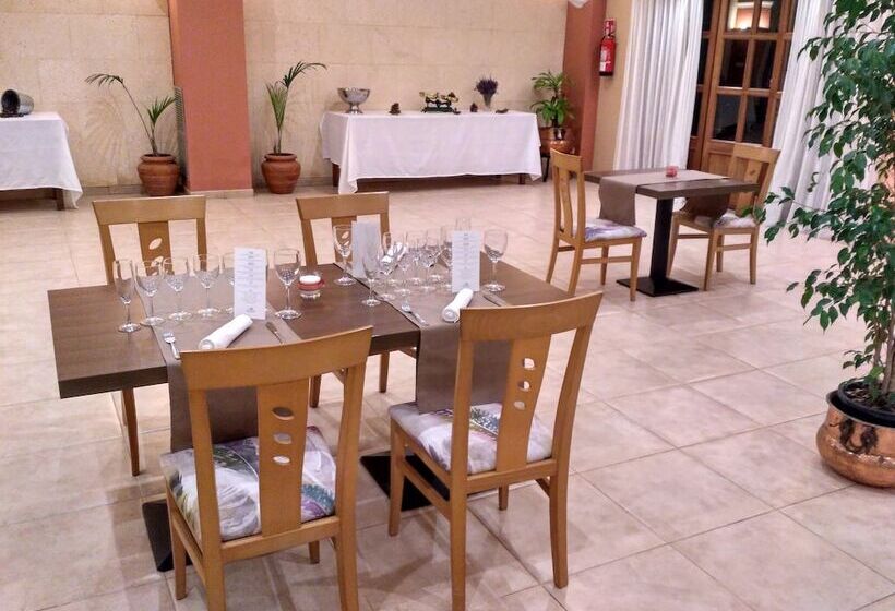 پانسیون Agroturismo Finca Son Amora