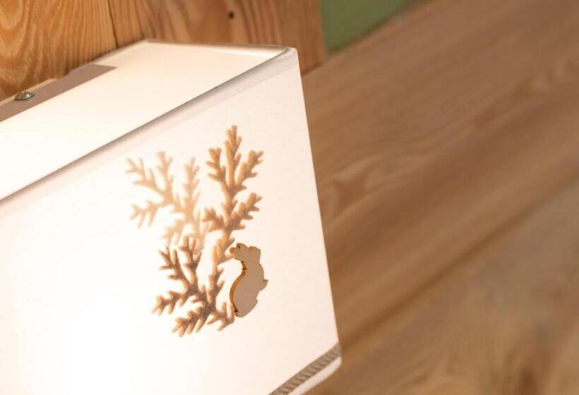 تختخواب و صبحانه Le Petit Lievre